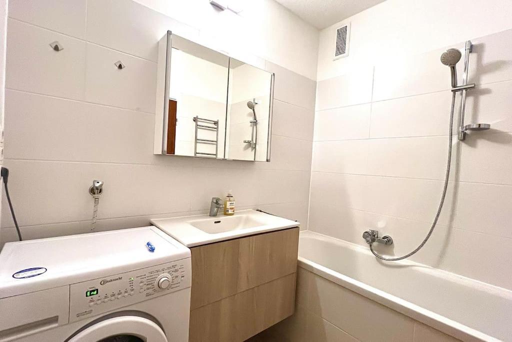 Apartment 14 Im Herzen Von ลินซ์ ภายนอก รูปภาพ